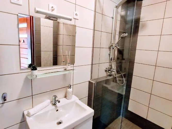 Kishid Vendeghaz Apartament *